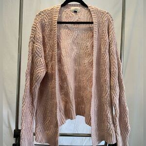 Universal Threads Women’s Dusty Pink Cable Knit Cardigan Sweater size medium